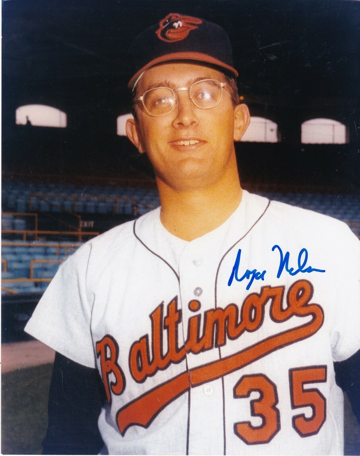 ROGER NELSON BALTIMORE ORIOLES ACTION SIGNED 8x10