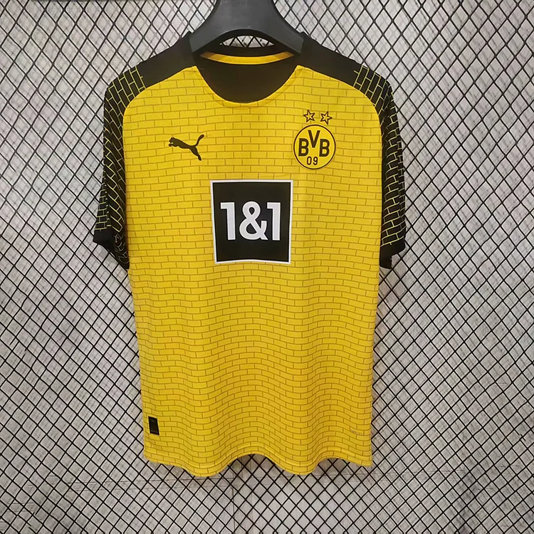 Player 25/26 Borussia Dortmund Yellow Special Edition Jersey