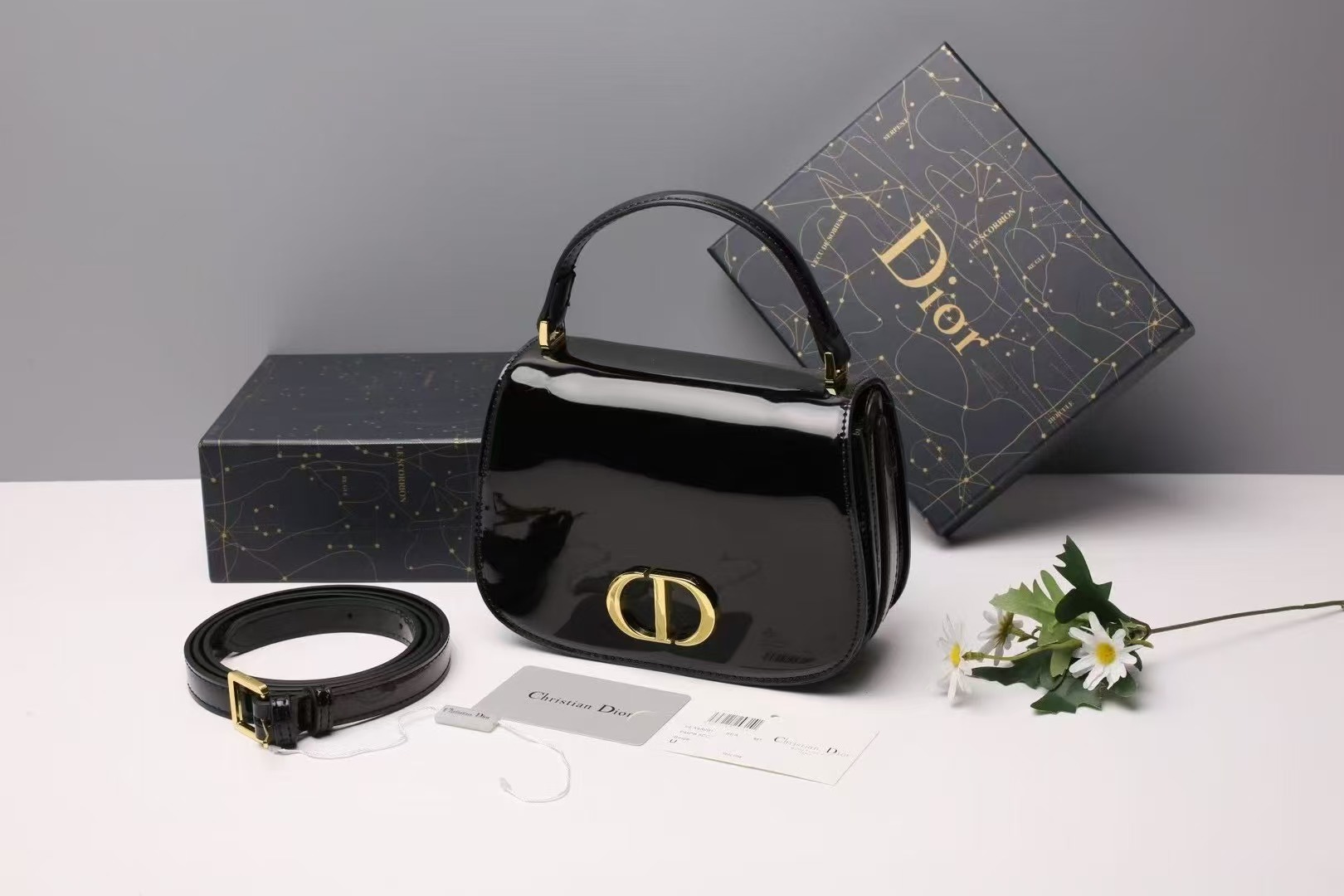 【💥Outlet Low Price Discount】DIOR 30 Montaigne Avenue Series medium