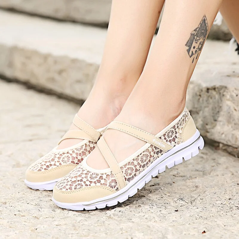 Qengg Mesh Flats 2021 Women Fashion Breathable Vulcanized Women's Light Ladies Sneakers Female Walking Shoes Plus Size 42