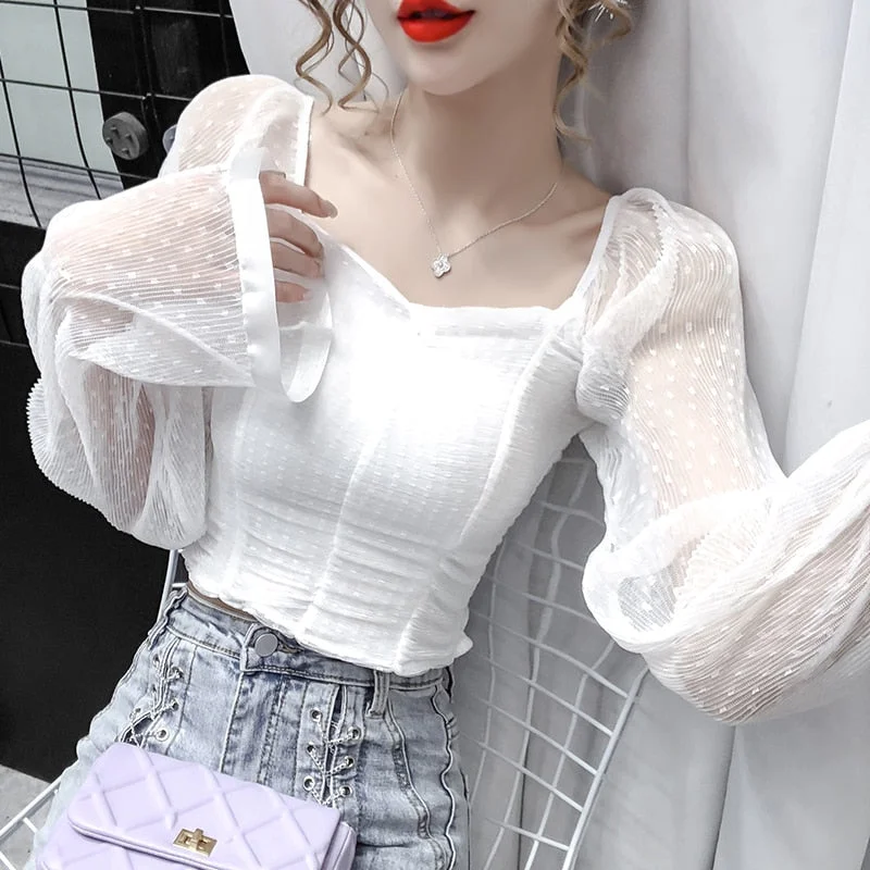 Casual Short Sexy White Shirts Women Vintage Puff Sleeve Top Femme Square Collar Pleated Chiffon Blouse Women New Arrivals 12071