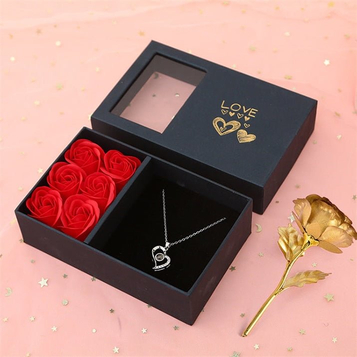 LOVE PROJECTION HEART NECKLACE (I LOVE YOU IN 100 LANGUAGES)