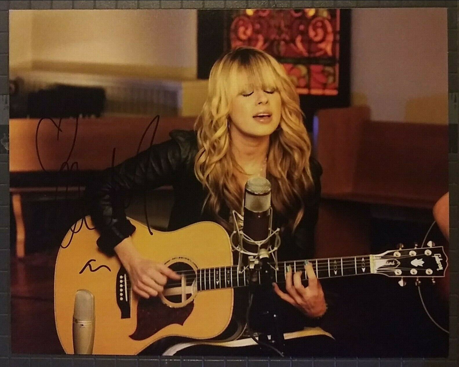 Orianthi signed 8x10