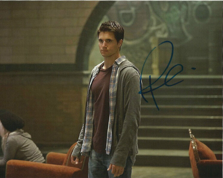 Robbie Amell Tomorrow People Autographed Signed 8x10 Photo Poster painting COA