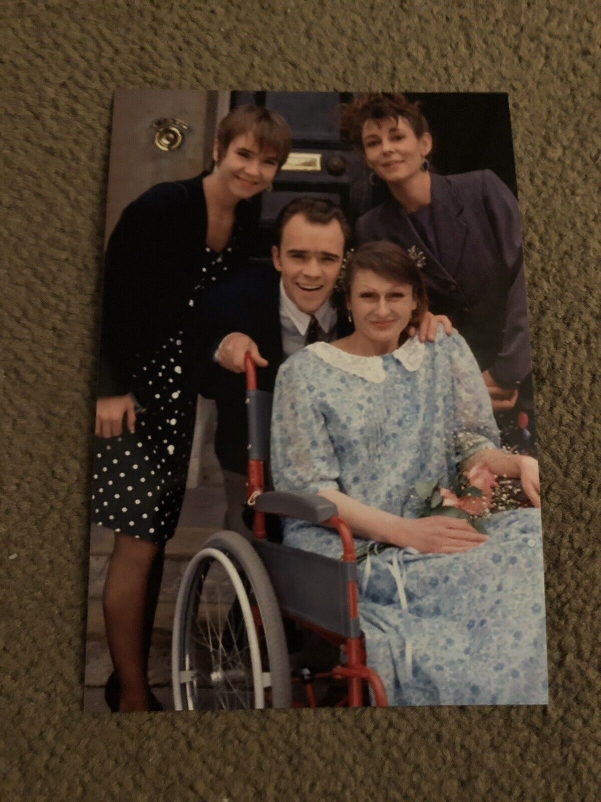 TODD CARTY & SUSANNA DAWSON (EASTENDERS) UNSIGNED Photo Poster painting- 6x4”