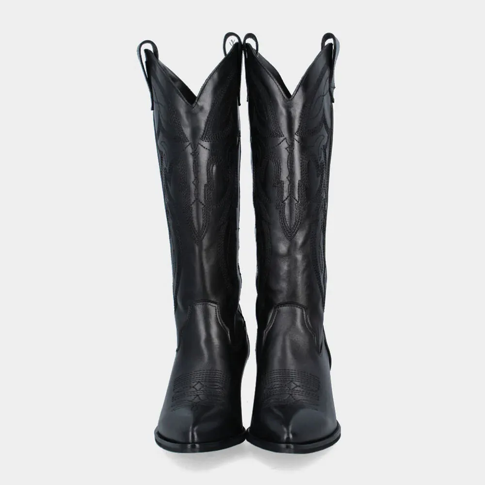 Black Pointed Toe Chunky Heel Embroidered Pull On Cowgirl Boots