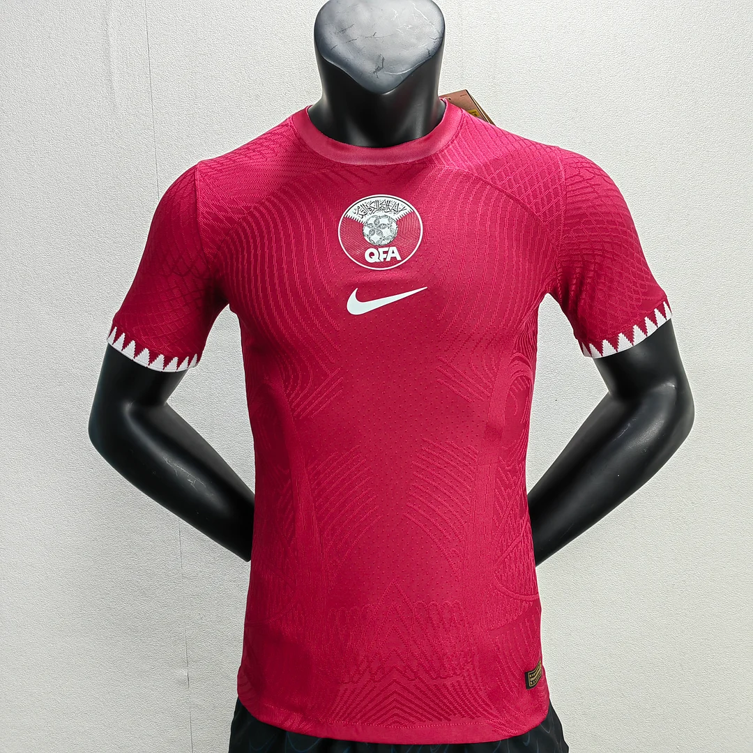 2022-2023 Qatar Home Player Version Men's Football T-Shirt