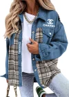 Jaqueta jeans xadrez com manga longa e bot&atilde;o