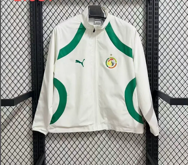 Senegal white training waterproof windbreaker