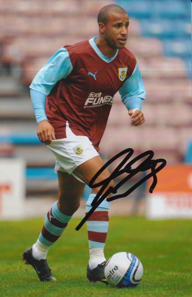 BURNLEY HAND SIGNED TYRONE MEARS 6X4 Photo Poster painting 4.