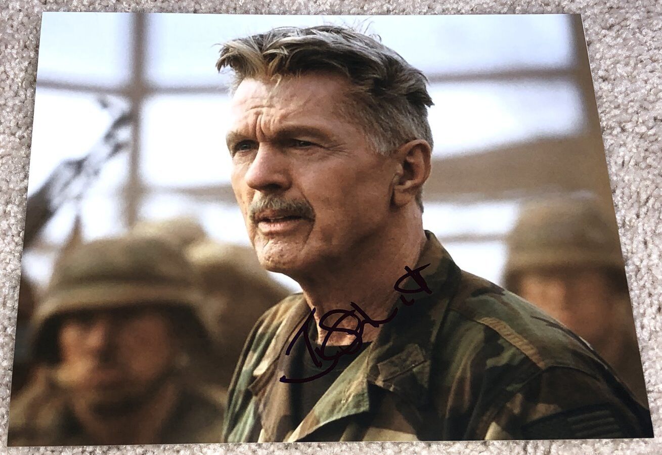 TOM SKERRITT SIGNED AUTOGRAPH TEARS OF THE SUN ALIEN 8x10 Photo Poster painting C w/EXACT PROOF