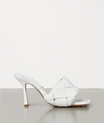 2020 Fashion Square Toe Weave High Heels Shoes Women Slippers Leather Luxury Designer Ladies Street Beach Sandals Slides Shoes