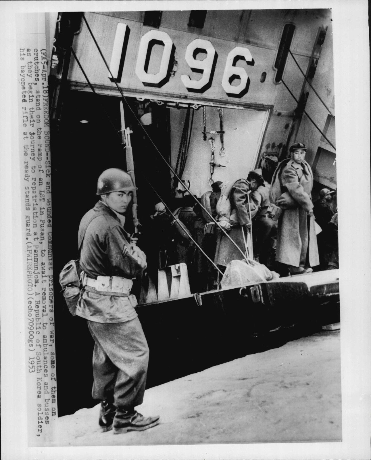 Korea War Sick and Wounded Prisoner Exchange Aboard LST 1096 1953 Press Photo Poster painting