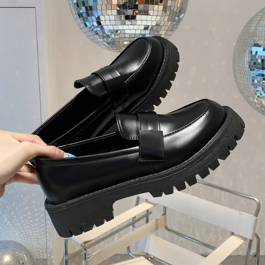 Qengg New Boussac Black Punk Platform Women Loafers Round Toe Chunky Heel Vintage Shoes Women Slip on High Heel Women Pumps