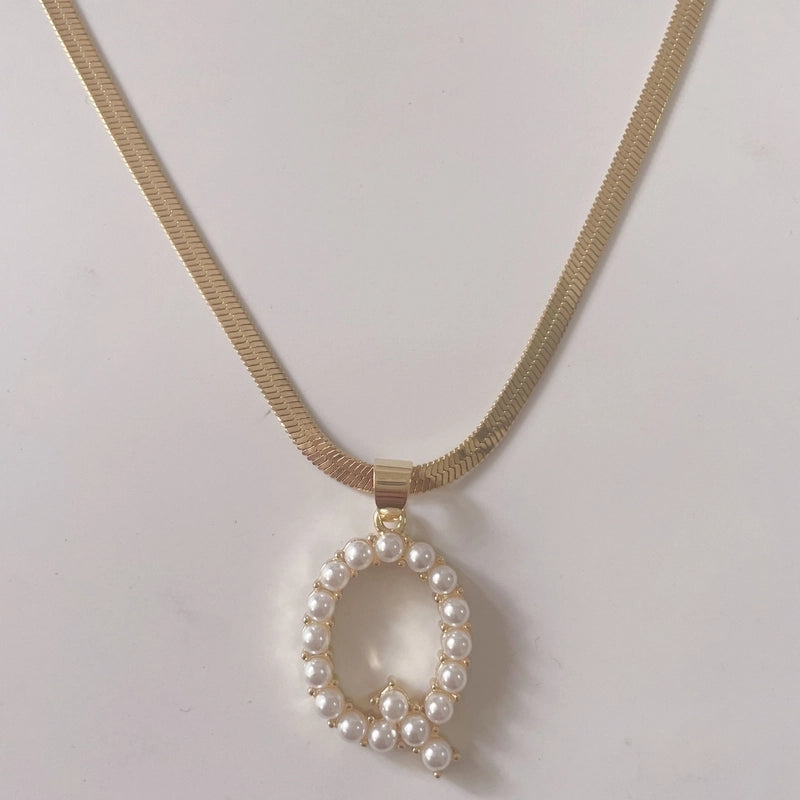 Elegant Luxurious Classic Style Letter Copper 14k Gold Plated Artificial Pearls Pendant Necklace In Bulk