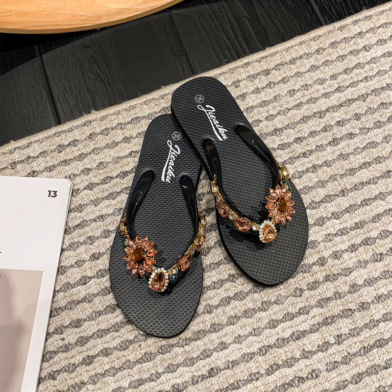 Mature Women Summer New Flat High-grade Diamond-embedded Beach Slippers