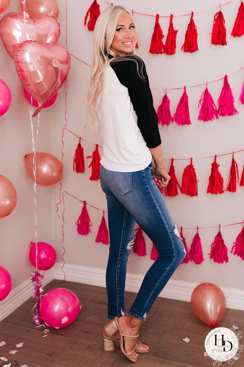 Heartwarming XOXO Patchwork Long Sleeve Tee with Color-Contrasted Sleeves