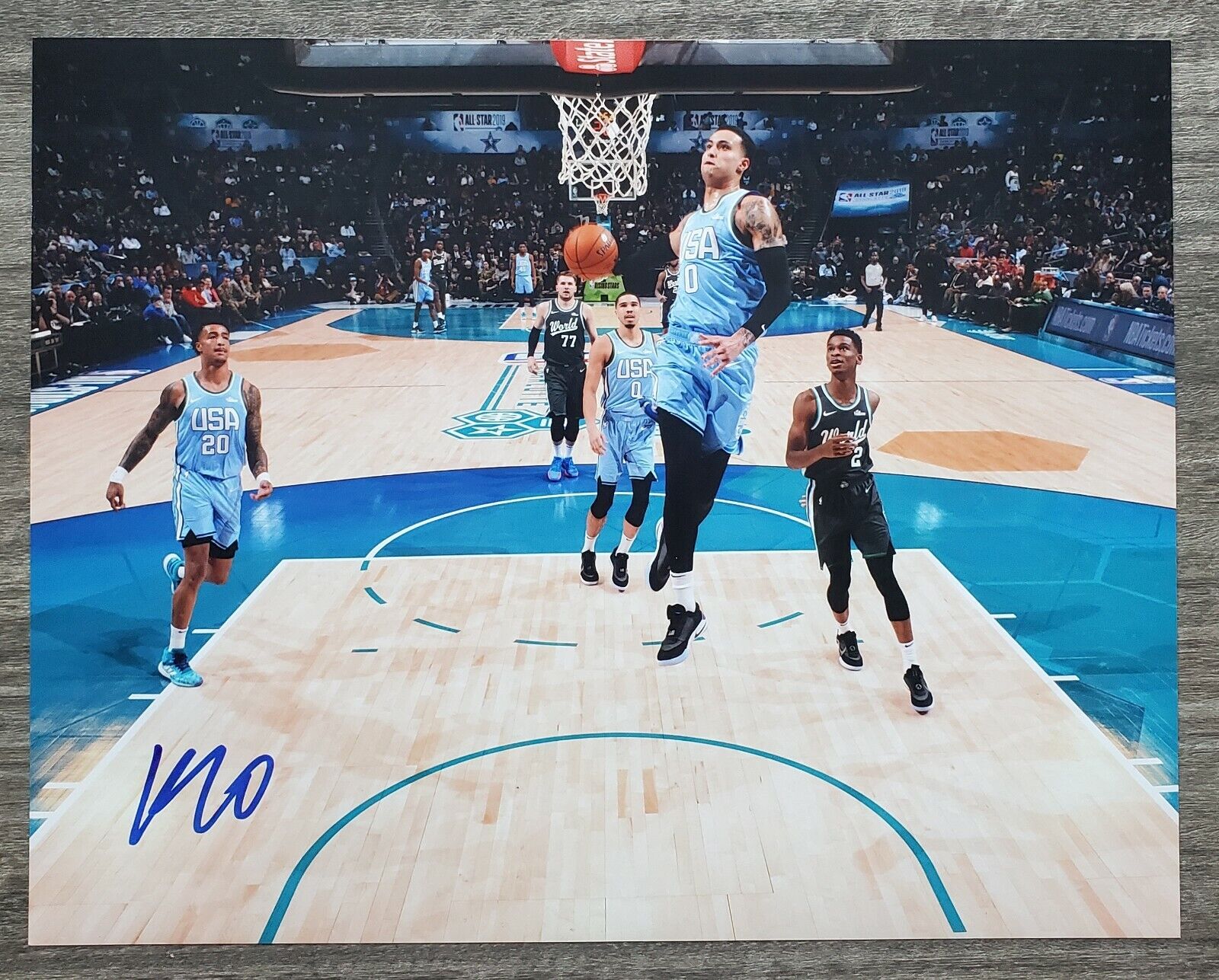 Kyle Kuzma Signed Los Angeles Lakers 11x14 Photo Poster painting NBA All Star Wizards RAD