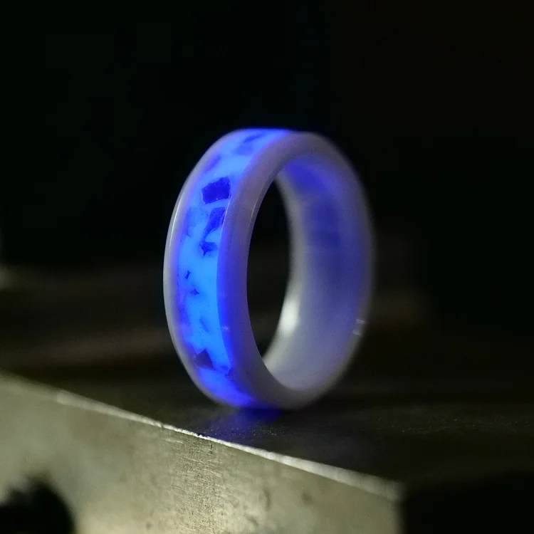 Custom White Ceramic Glowstone Ring