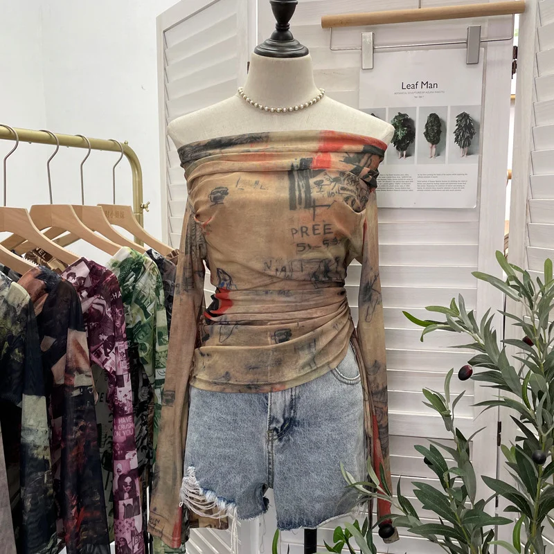 Brownm Vintage Graffiti-Printed Shoulder-Threin Mesh Long-Sleeved Blouse Side Drawstring Tethered With Slime T-Shirt 8959