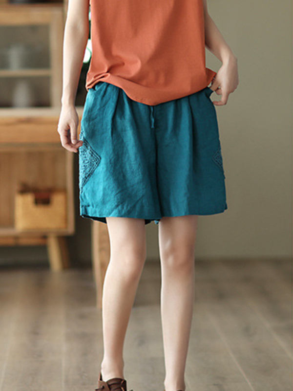 Hollow-out Crocheting Elastic Waist Linen Short Pant