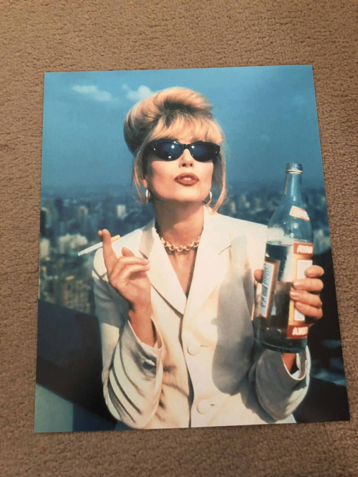 JOANNA LUMLEY (ABSOLUTELY FABULOUS ) UNSIGNED Photo Poster painting- 10x8”