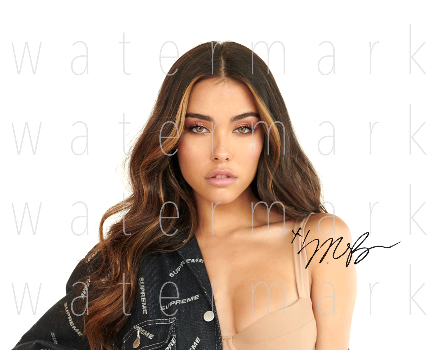 Madison Beer signed picture sexy 8X10 Photo Poster painting poster autograph RP