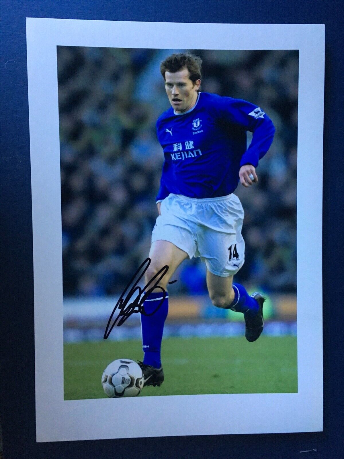 KEVIN KILBANE - FORMER EVERTON FOOTBALLER - EXCELLENT SIGNED Photo Poster painting