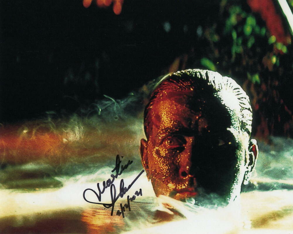 MARTIN SHEEN SIGNED AUTOGRAPH 8X10 Photo Poster painting - APOCALYPSE NOW STAR, BADLANDS, RARE