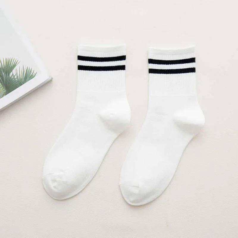 New High Quality Women Girls Casual Striped Candy Colors Cotton Comfortable Harajuku Funny Socks Fashion Female Short Socks