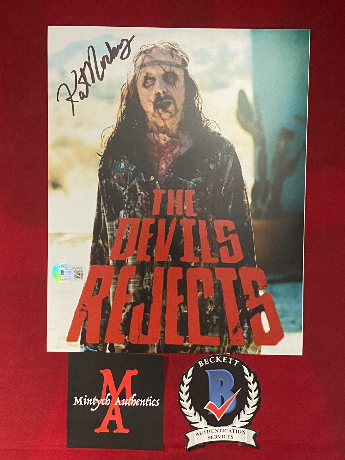 KATE NORBY AUTOGRAPHED SIGNED 8x10 Photo Poster painting! THE DEVIL'S REJECTS! BECKETT! ZOMBIE