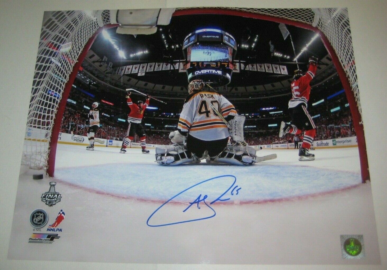 ANDREW SHAW Signed Chicago BLACKHAWKS 16x20 Photo Poster painting with COA