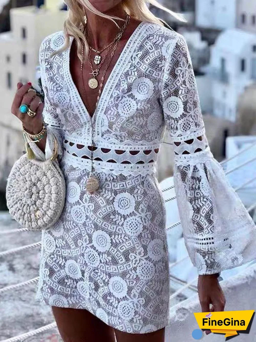 V-Necked White Hollow Slim Dress