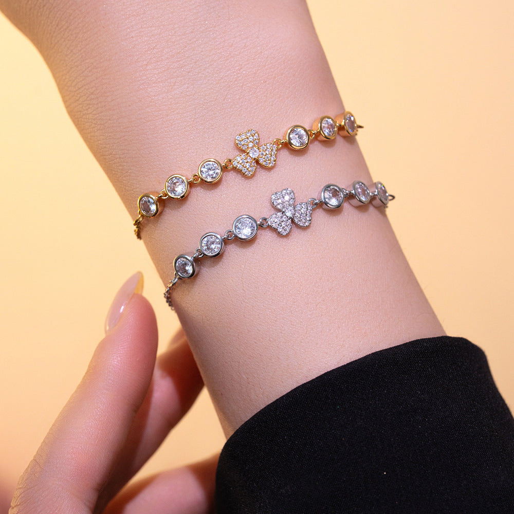 Exquisite Zircon Heart Bracelet Versatile Niche Bracelet Fashionable Personality Hand Jewelry For Women