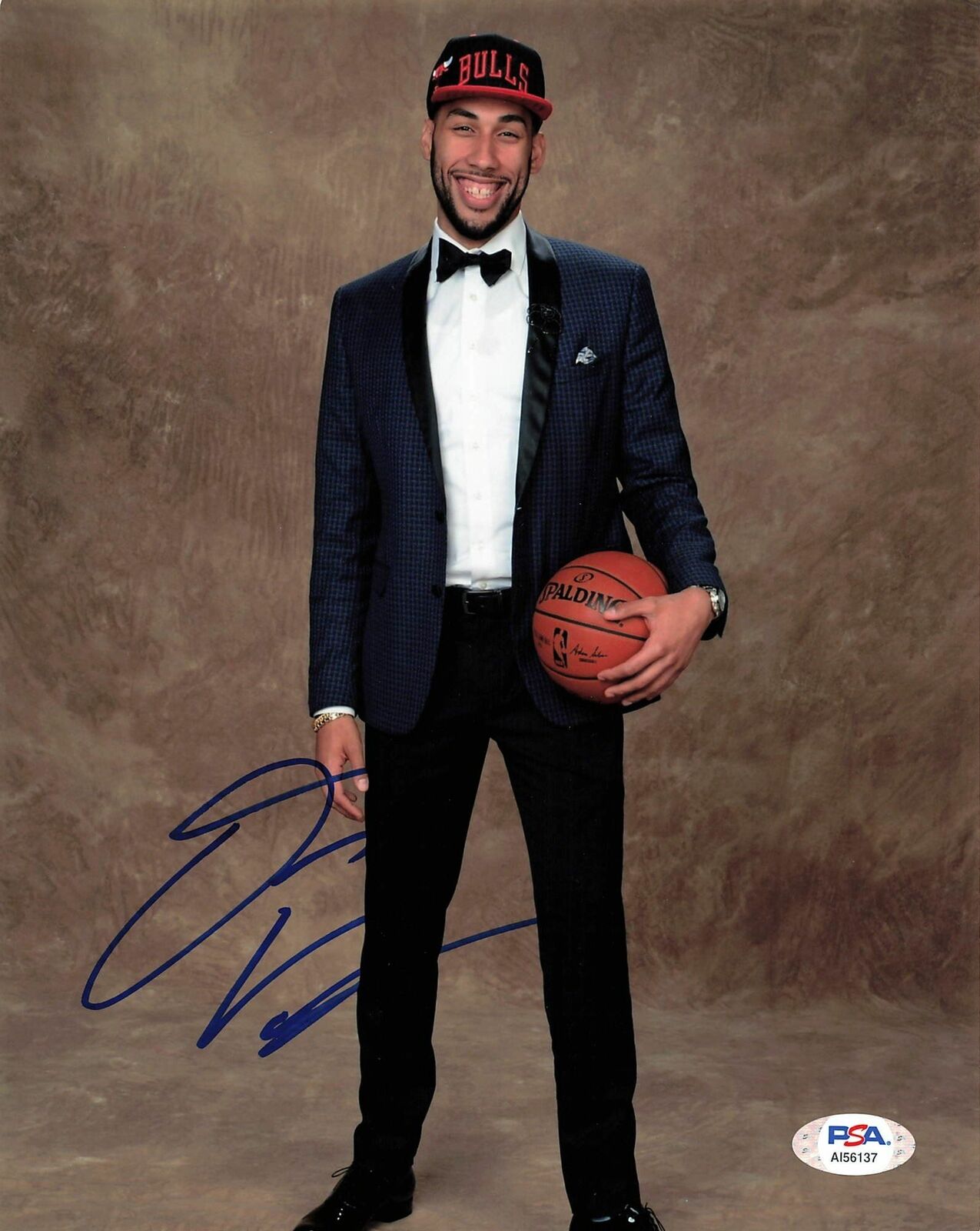 Denzel Valentine signed 8x10 Photo Poster painting PSA/DNA Chicago Bulls Autographed