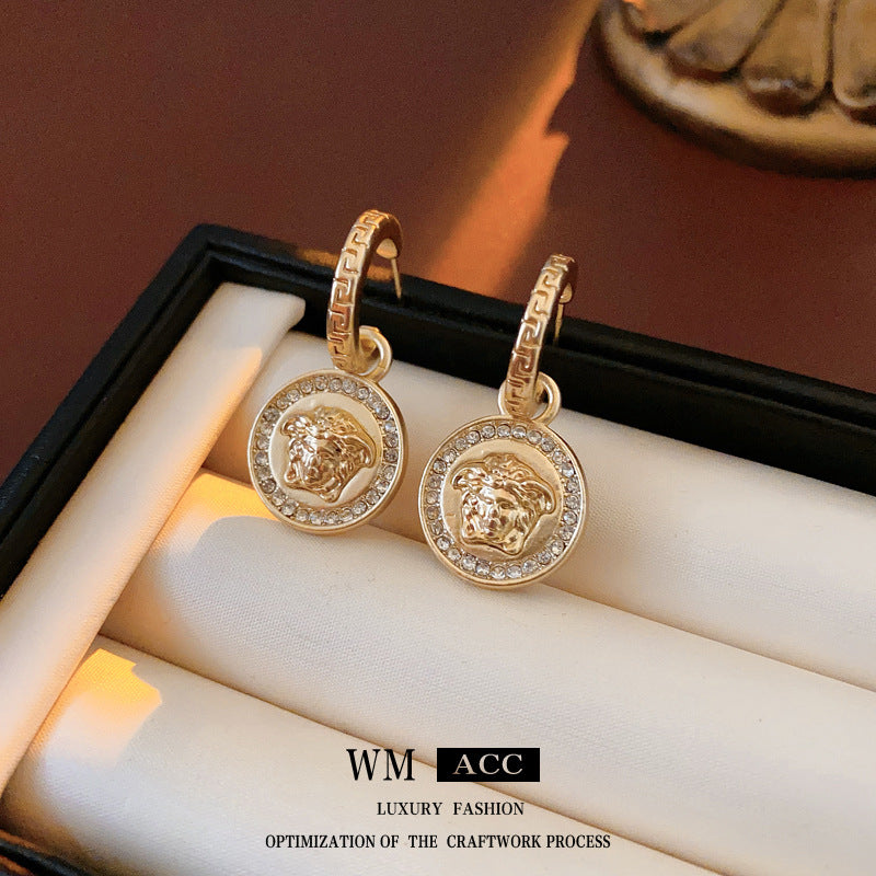 Luxurious Round Geometric Alloy Electroplating Earrings