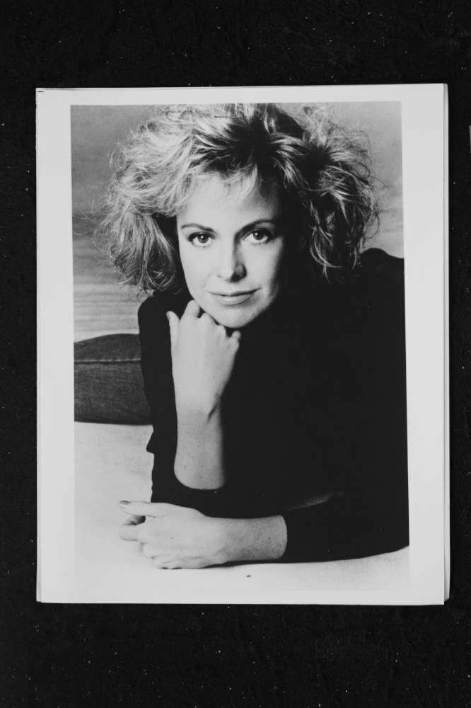 Catherine Hicks - 8x10 Headshot Photo Poster painting w/ Resume - Star Trek IV