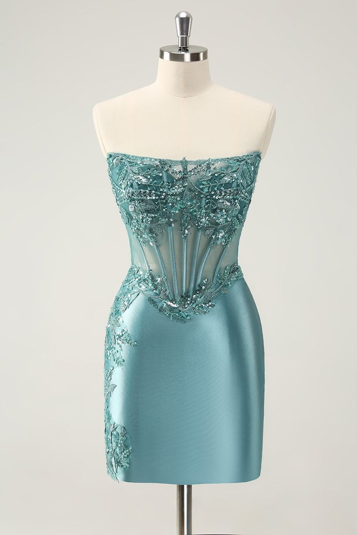 Oknass Chic Sleeveless Strapless Short Homecoming Dress With Appliques