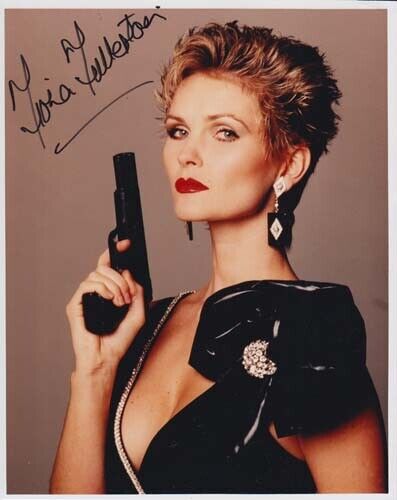 FIONA FULLERTON 007 JAMES BOND AUTHENTIC AUTOGRAPH AS POLA IVANOVA VTAK 1985