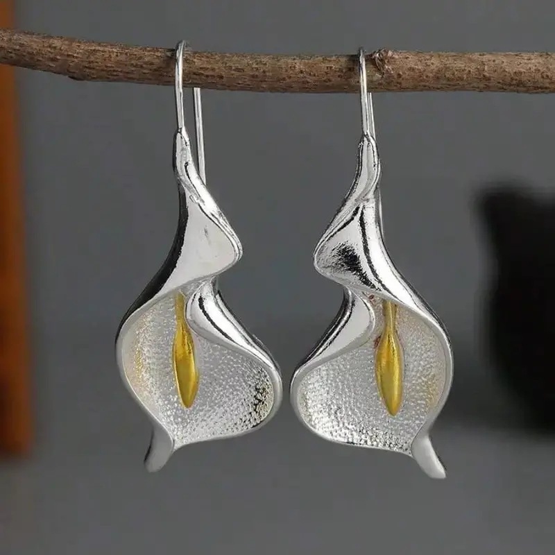 Ruffle Lily Moonstone Earrings