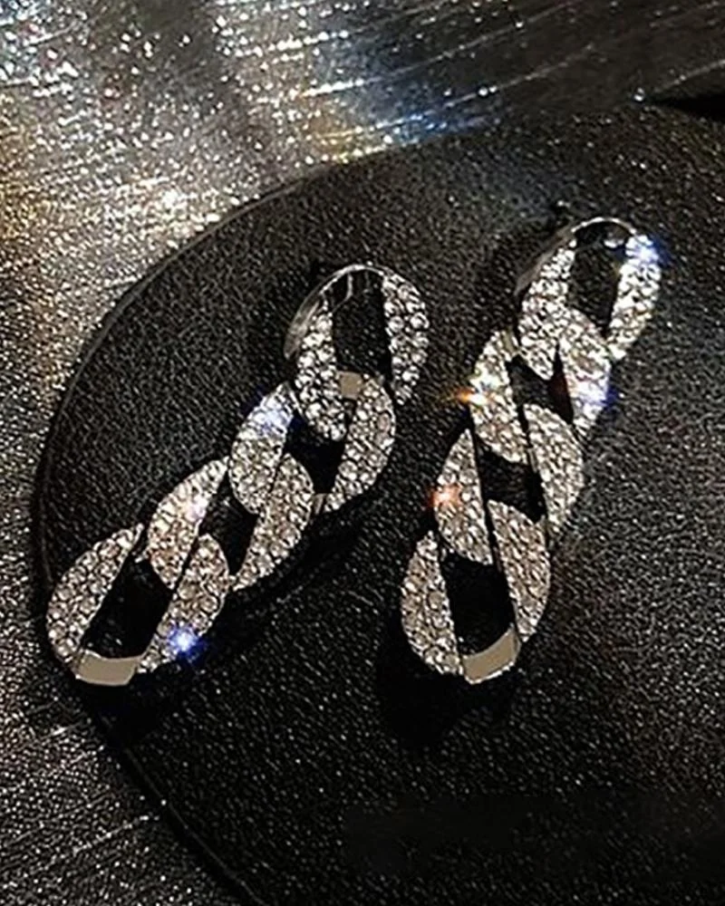 1Pair Chain Pattern Studded Drop Earrings