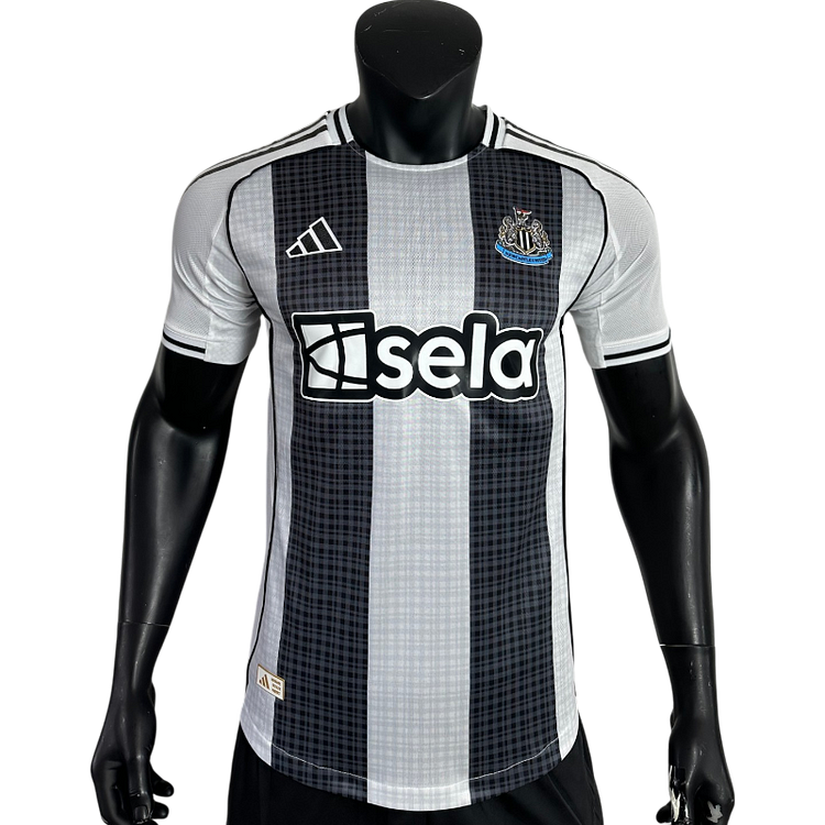 Player Version Newcastle United 25/26 Home Football Jersey