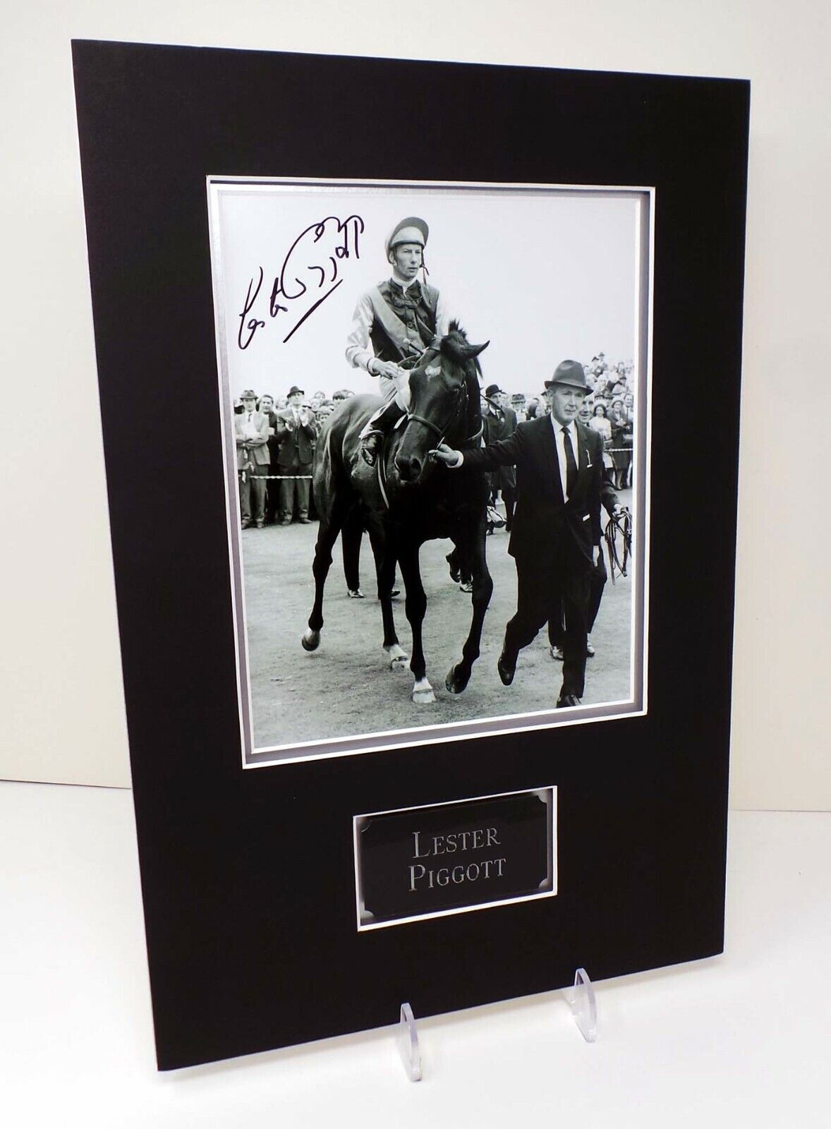 Lester PIGGOTT Champion Jockey Signed Mounted 10x8 Photo Poster painting Display 1 AFTAL RD COA