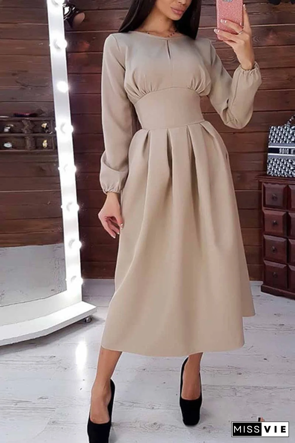 Elegant Solid Color Long Sleeves Midi Dresses