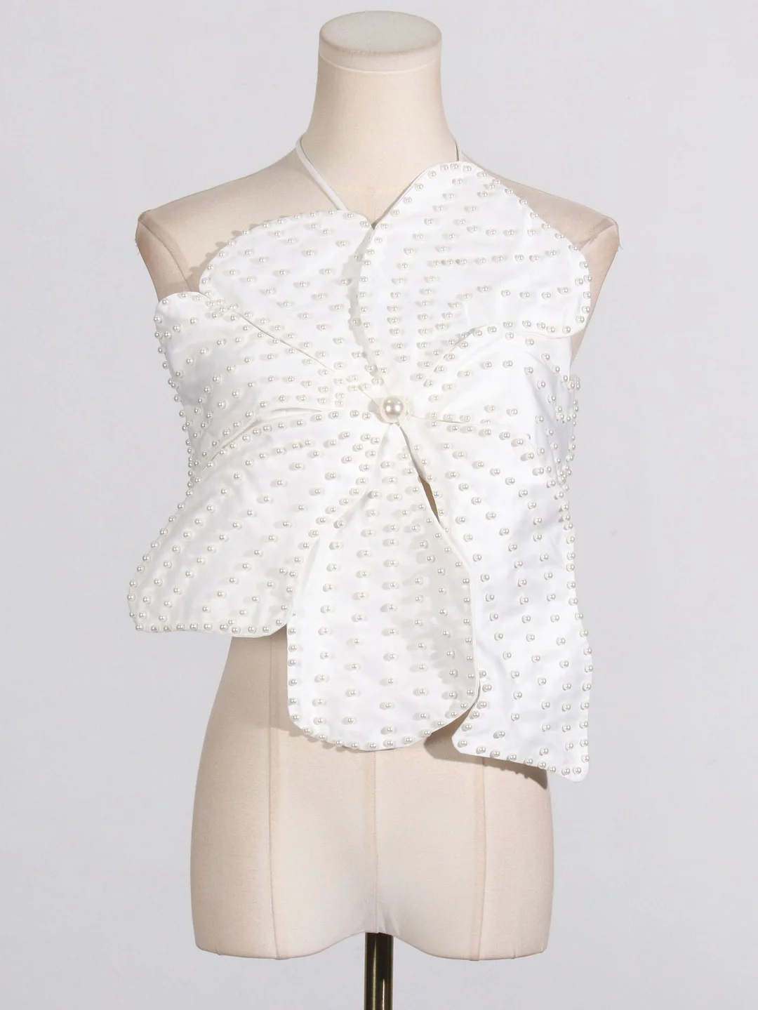 Toloer Toloer New Spring / Summer Sexy Pearl Inlaid Three-Dimensional Flower Splicing Design Sense Hang Neck To Wipe Chest Belt Jacket Female-Outfit Ideas