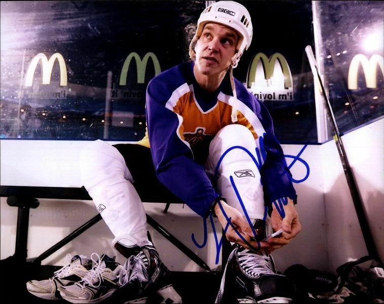 Luc Robitaille authentic signed hockey 8x10 Photo Poster painting W/Cert Autographed 325n1