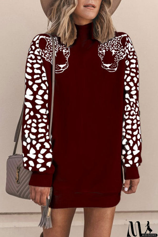 MidiSono - Turtleneck Leopard Print Sweatshirt