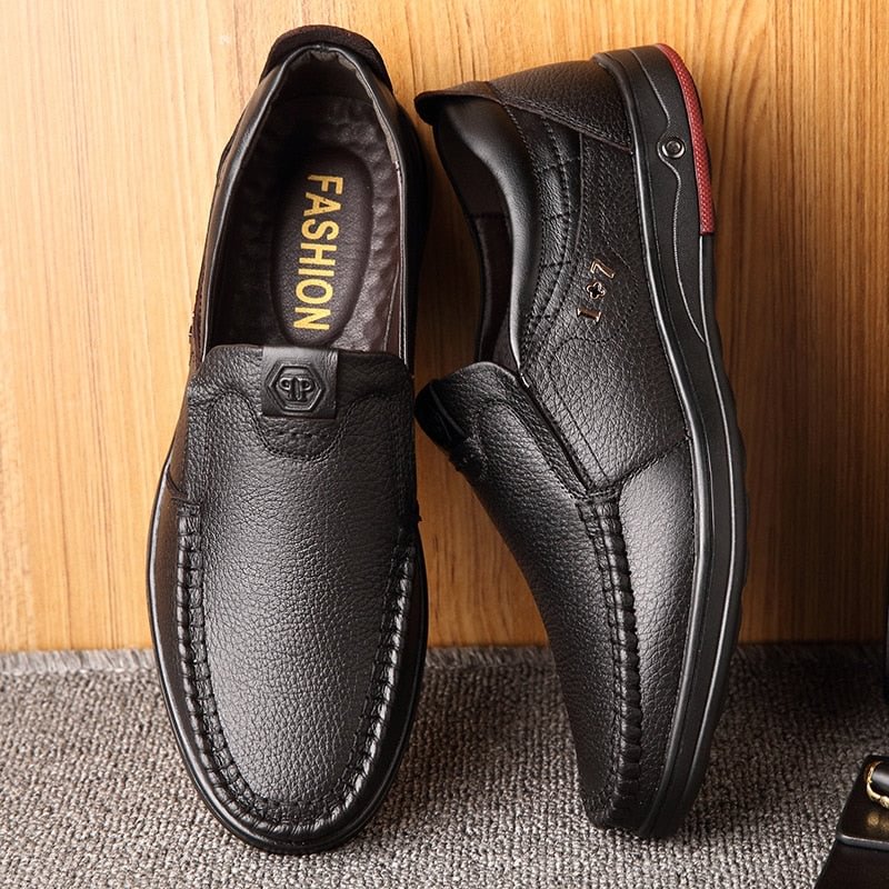 2020 New Real Leather Men's Casual Shoes Flats Formal Dress Shoes Nonslip Slip on Black Mens Loafers Breathable Male Footwear896