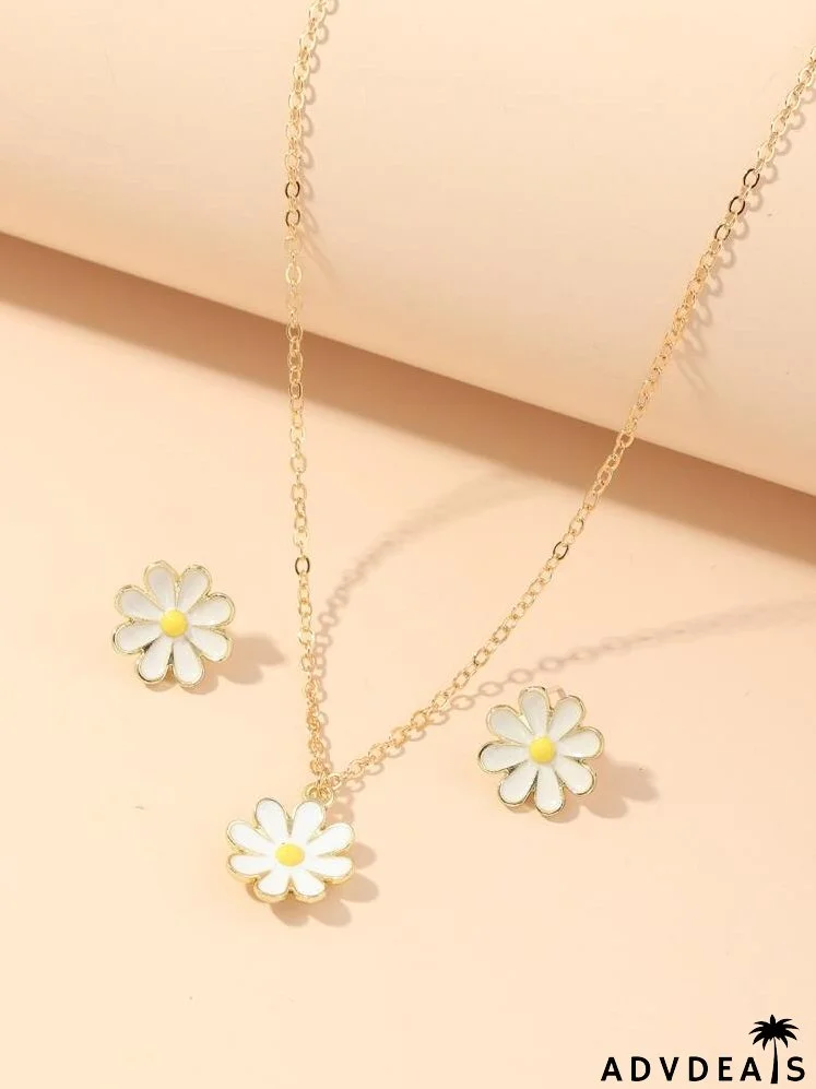 Daisy Charm Necklace & Stud Earrings