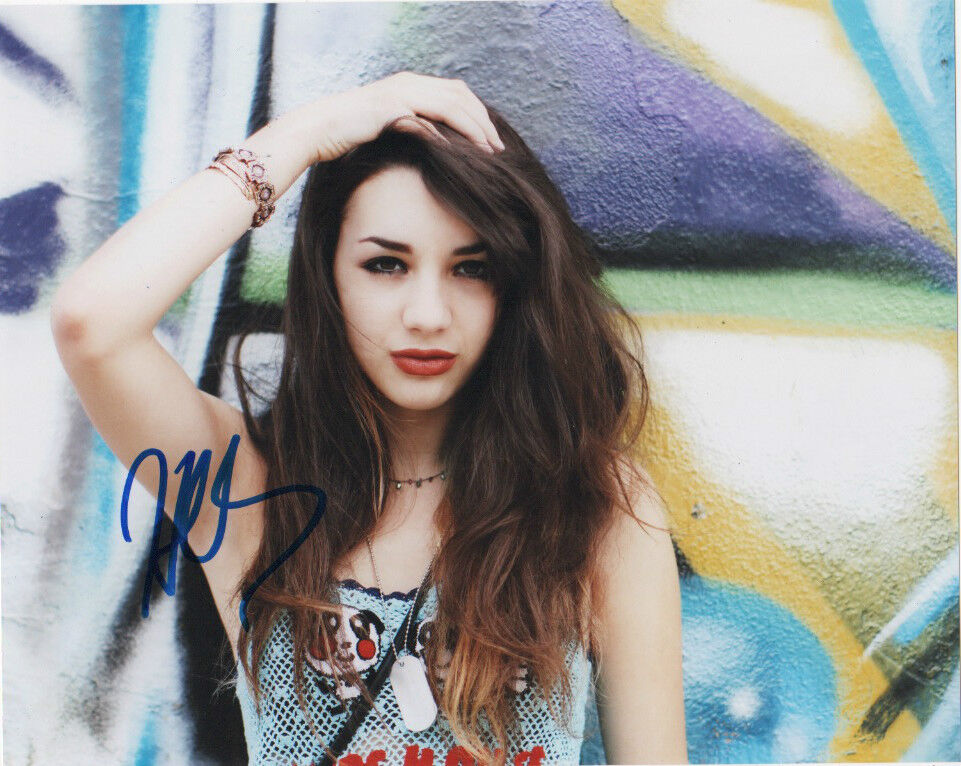 Hannah Marks Sexy Autographed Signed 8x10 Photo Poster painting COA #2